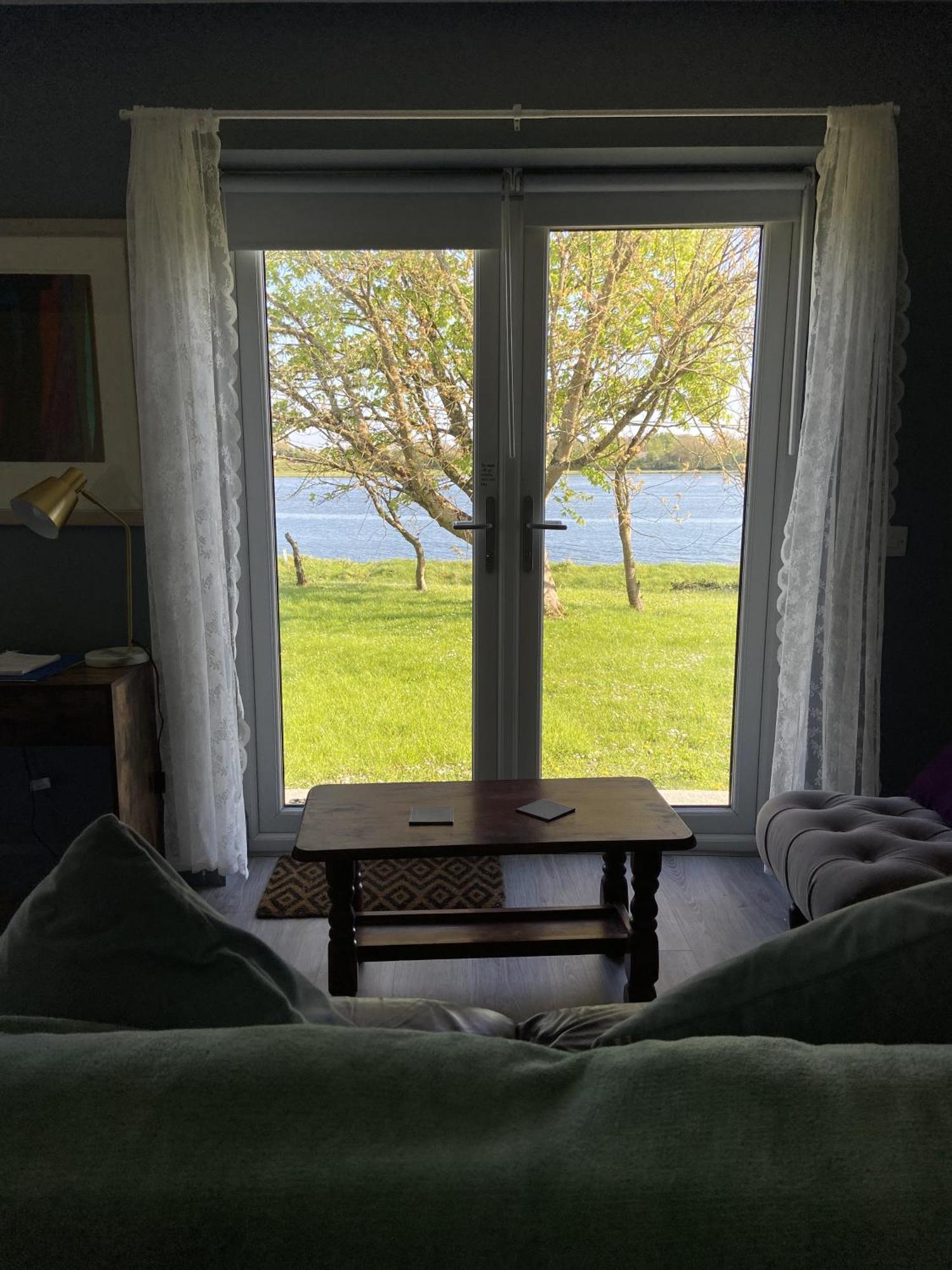 The Cosy Studio By The Shore Γκάλγουεϊ Εξωτερικό φωτογραφία